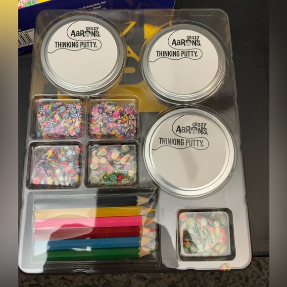 Create your own Thinking Putty! NIP Crazy Aaron’s Hide Inside & Mixed by Me Kit! - Picture 4 of 6